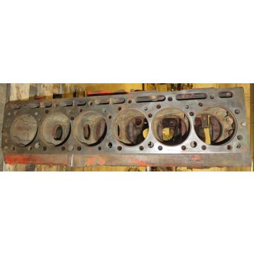 Allis Chalmers AC Engine Block Used 4022666 Missing One Main Bolt A Small Spot