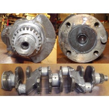 John Deere New Crankshaft, 6814M-1030
