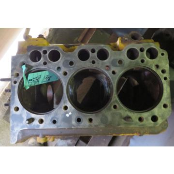 John Deere JD 3.135 Engine Block Good Used T24962 Good Used Take Out  3 Cyl Gas